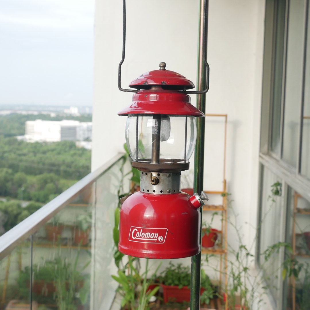 Vintage Coleman Lantern 200 200a, Sports Equipment, Hiking & Camping on