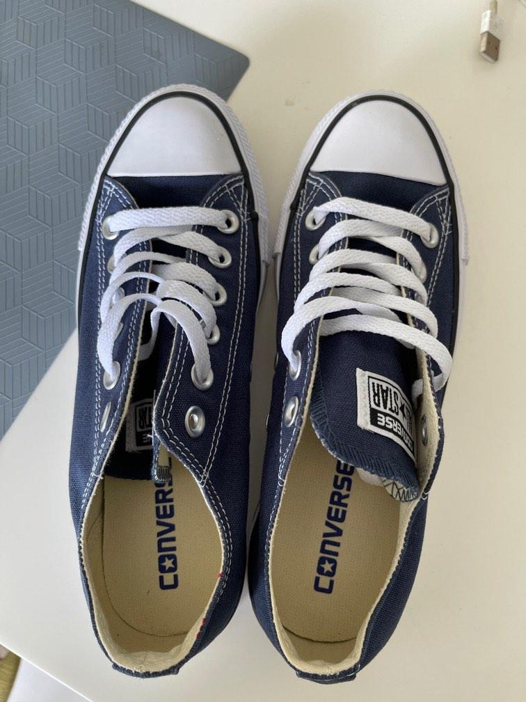Converse jurong point top