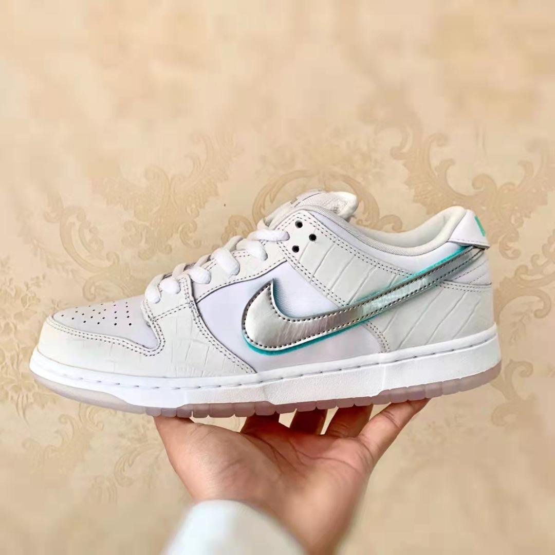 White diamond dunk hotsell sb