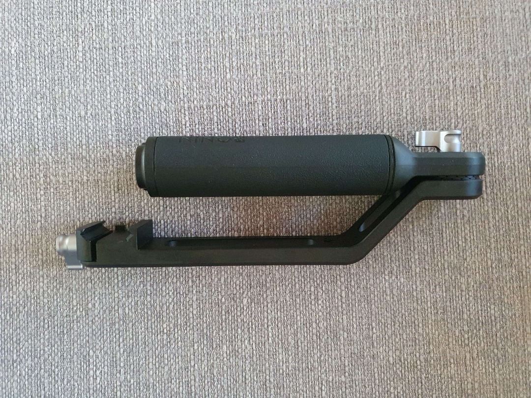 DJI RS Briefcase Handle, Photography, Video Cameras on Carousell