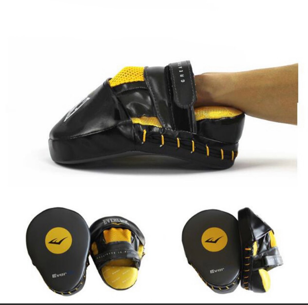 Everlast punching pad, Sports Equipment, Exercise & Fitness, Toning