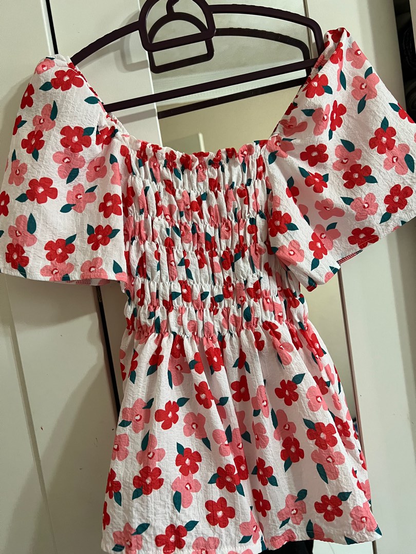 Flower smock top, Women's Fashion, Tops, Blouses on Carousell