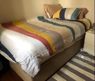 (Category: ) located in . Submitted by gemini_0612 (Listing ID 1191092928, Image 1). Description: .
