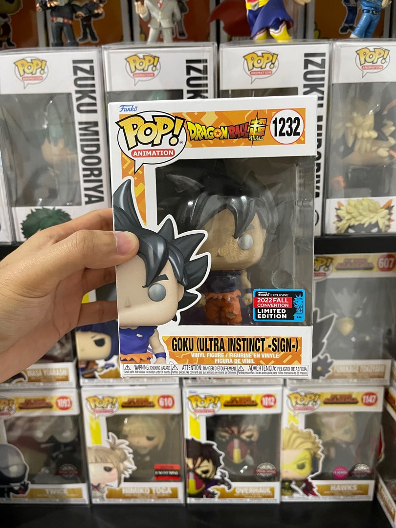 Funko goku ultra instinct top