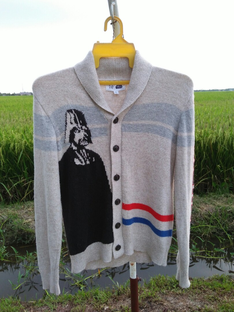 Gap star deals wars cardigan