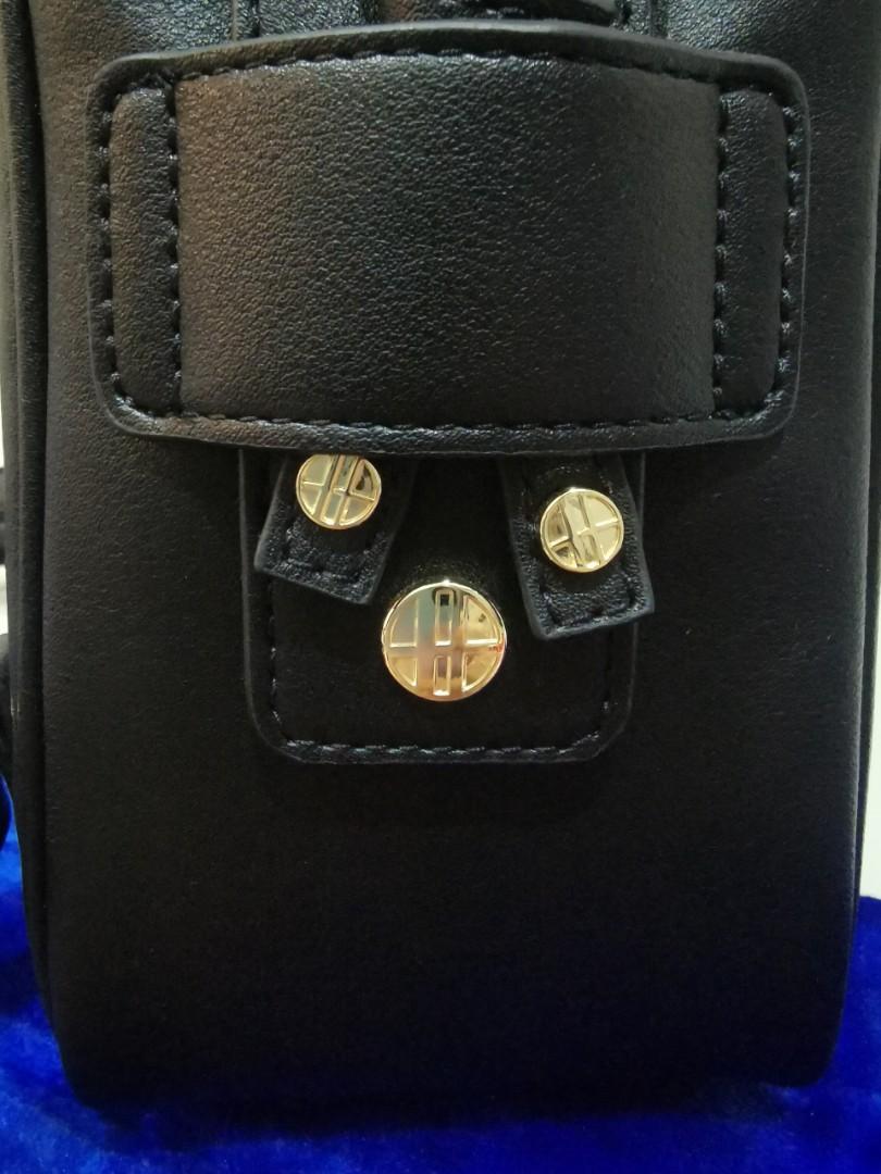 Harrods St James Backpack, Women's Fashion, Bags & Wallets, Backpacks