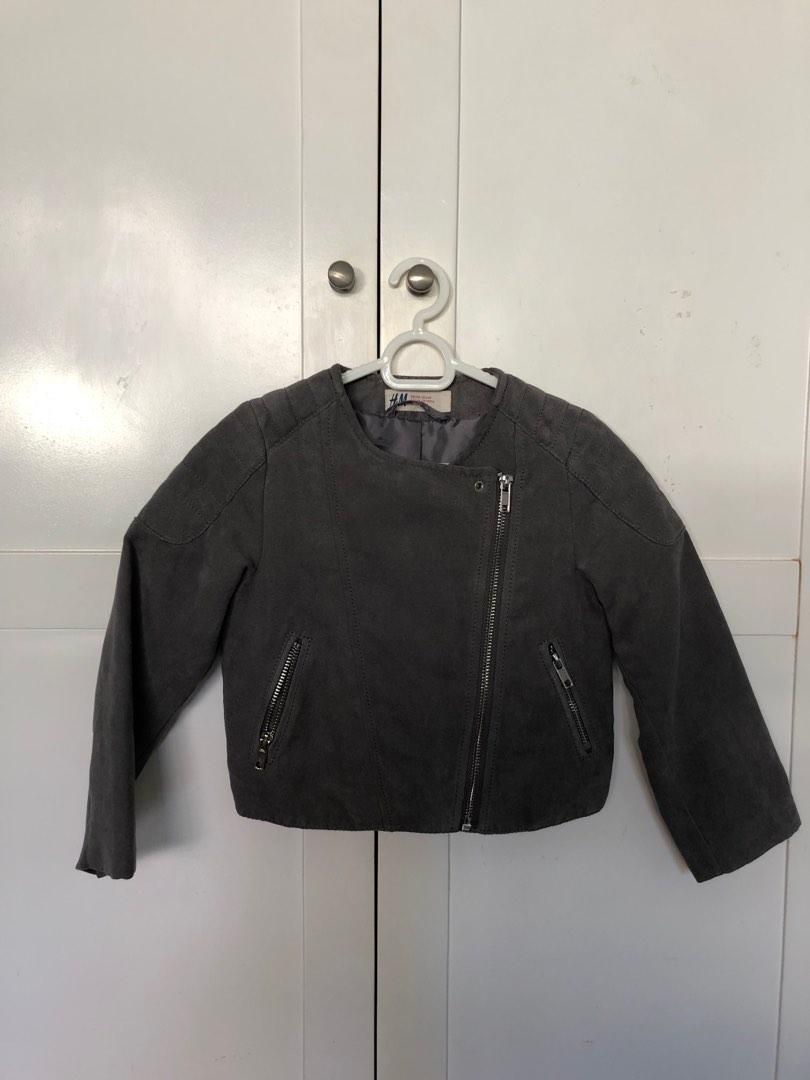 Jackets and outerwear (Category: Babies & Kids Fashion) located in Muntinlupa City. Submitted by tpb586 (Listing ID 1191103222, Image 1). Description: 1. Gray suede H&M moto jacket Size: 3-4 yo Price: P350.00 2. Baby Gap bubble jacket with attached hood Size: 3 yo Price: P350 3. Baby Gap butterfly water-resistant jacket Size: 3 yo Price: P250 4: Old Navy white and green fleece hoodie Size: 3 yo Price: P250 Shipping fee c/o buyer. Shipping via J&T