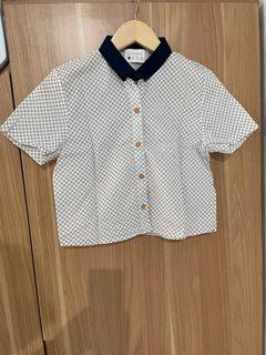 Kemeja kerah crop
