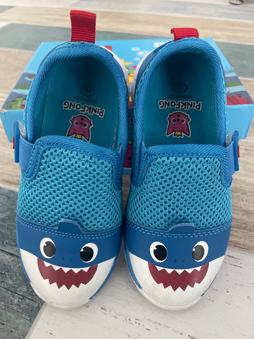 Baby shark infant shoes clearance