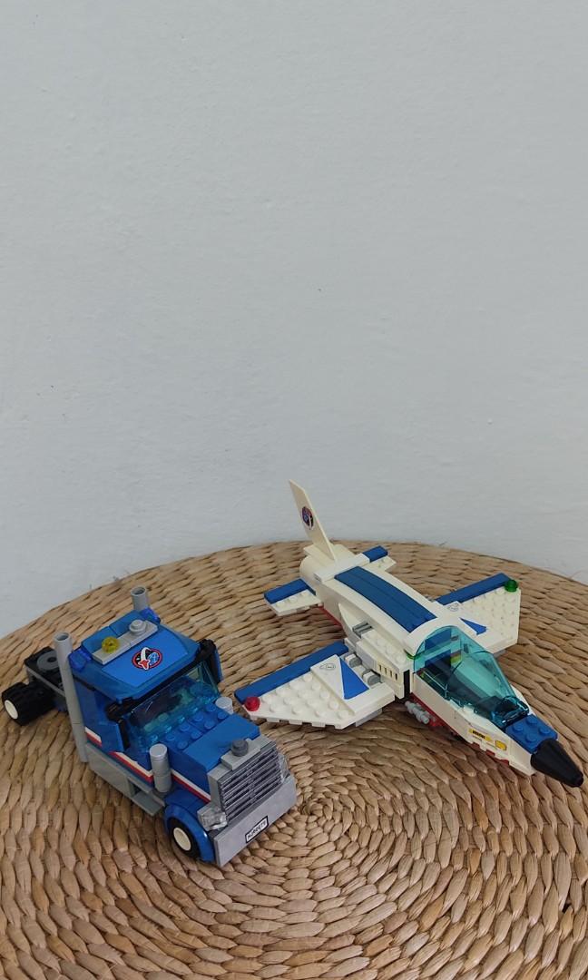 Lego training jet on sale transporter