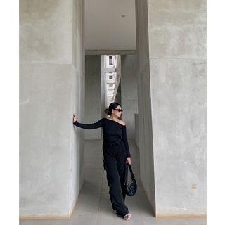 Lexxa sling black top