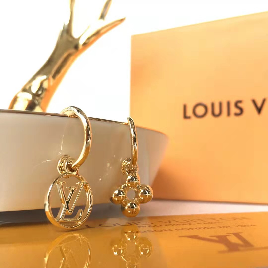 LV GOLD STUD EARRINGS, Women's Fashion, Jewelry & Organizers, Earrings on  Carousell