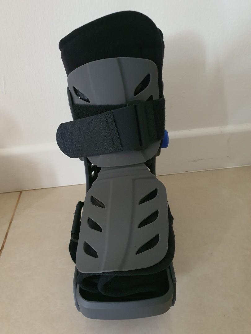 Medical Moon boots / Space boots, Sports Equipment, Other Sports Equipment and Supplies on Carousell