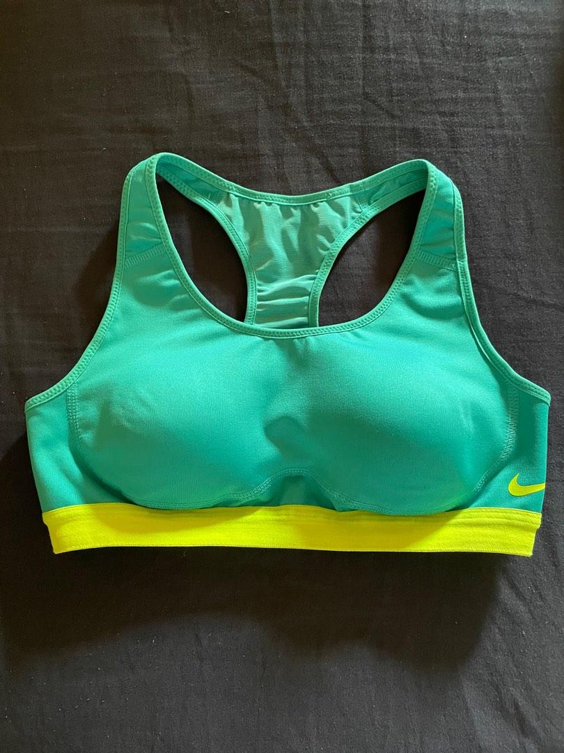 Size 36C Nike sport bra, Women's Fashion, Activewear on Carousell