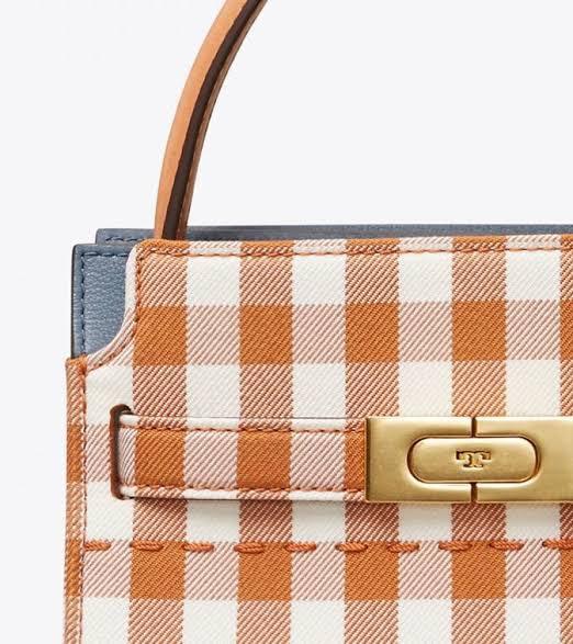 💯ORIGINAL TORY BURCH LEE RADZIWILL GINGHAM PETITE DOUBLE BAG (Category: Luxury Bags & Wallets) located in Quezon City. Submitted by ashongsstore (Listing ID 1191237990, Image 3). Description: ✴️T0RY BURCH COLLECTION✴️ 🇵🇭ONHAND🇵🇭 TORY BURCH LEE RADZIWILL GINGHAM PETITE DOUBLE BAG PM FOR THE PRICE 📫 This season, we introduce gingham taken in new directions. Our Lee Radziwill Petite Double Bag is beautifully crafted in cotton bonded to Italian