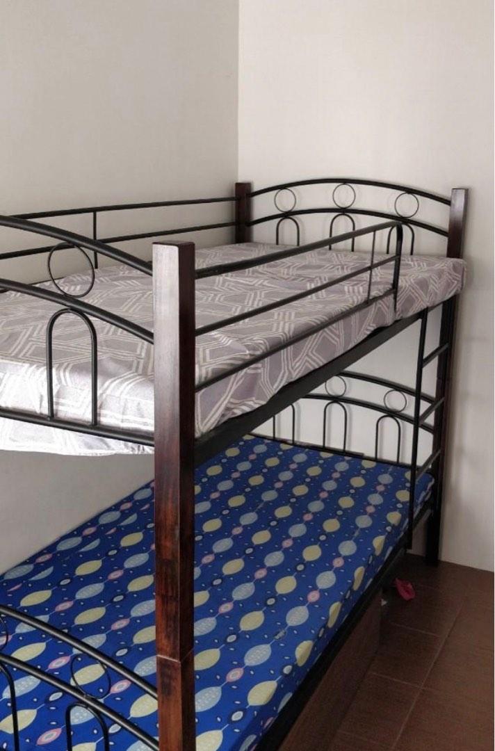Sturdy Convertible Bunk Bed/Double Deck with Uratex Foams, Furniture