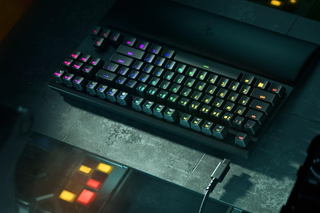 全新現貨)Razer Huntsman V2 Tenkeyless線性紅軸/有聲紫軸黑色(原裝