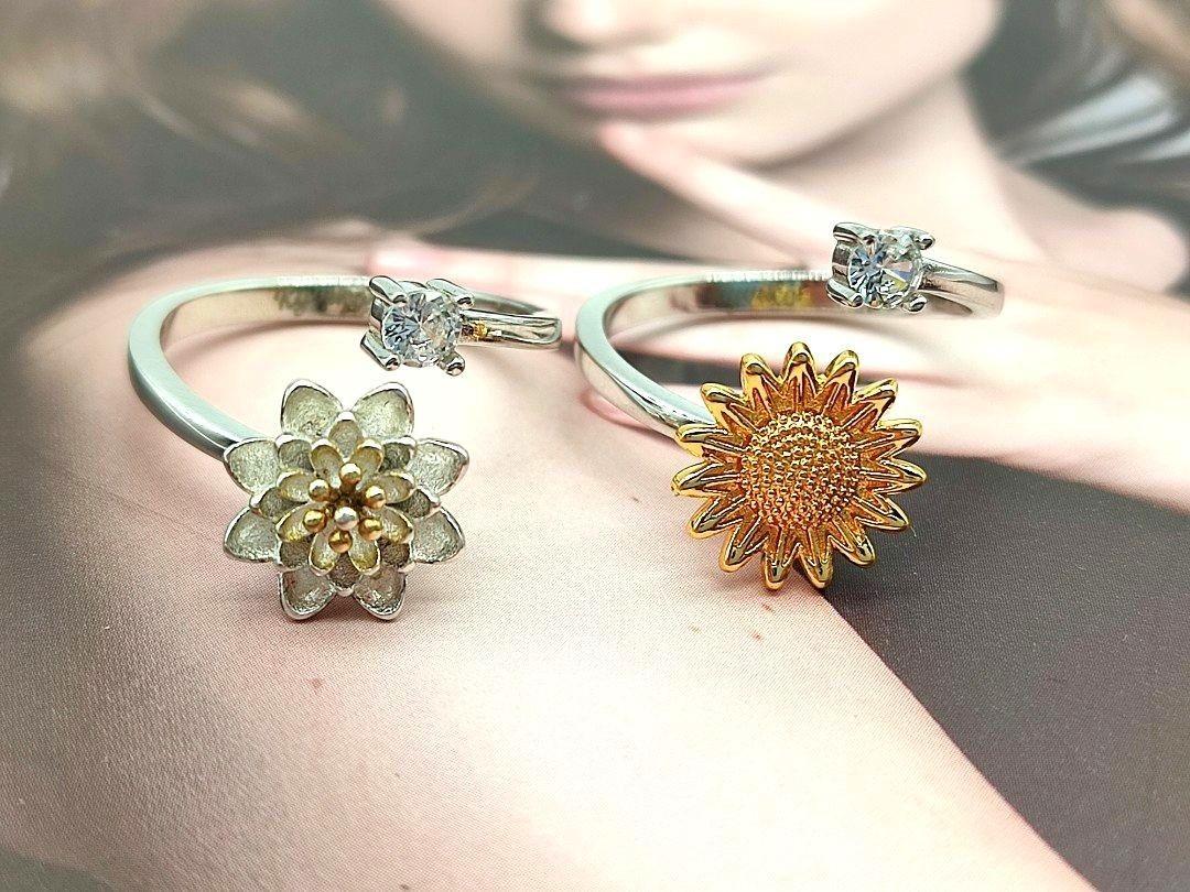 White lotus ring top