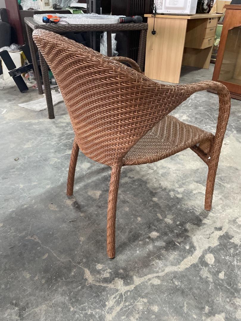 Riviera Rattan Chair with Armrest / Kerusi Rotan Riviera dengan Tempat