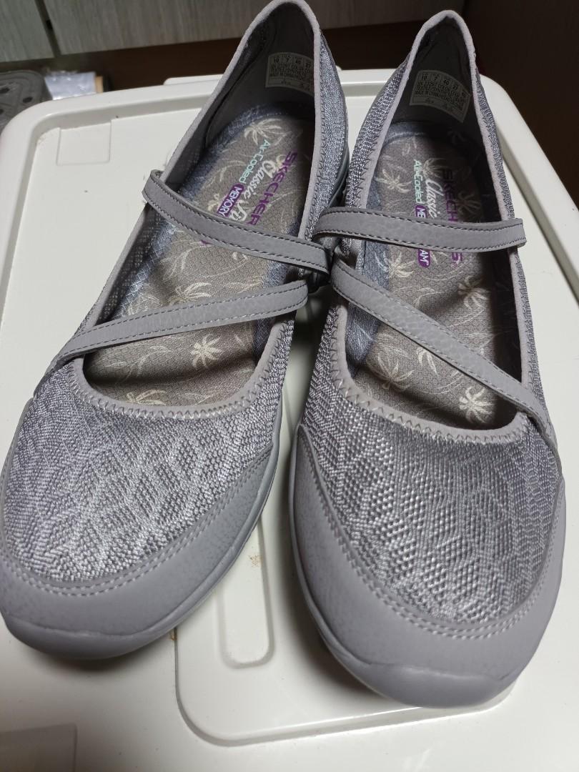 Skechers classic fit shoes store