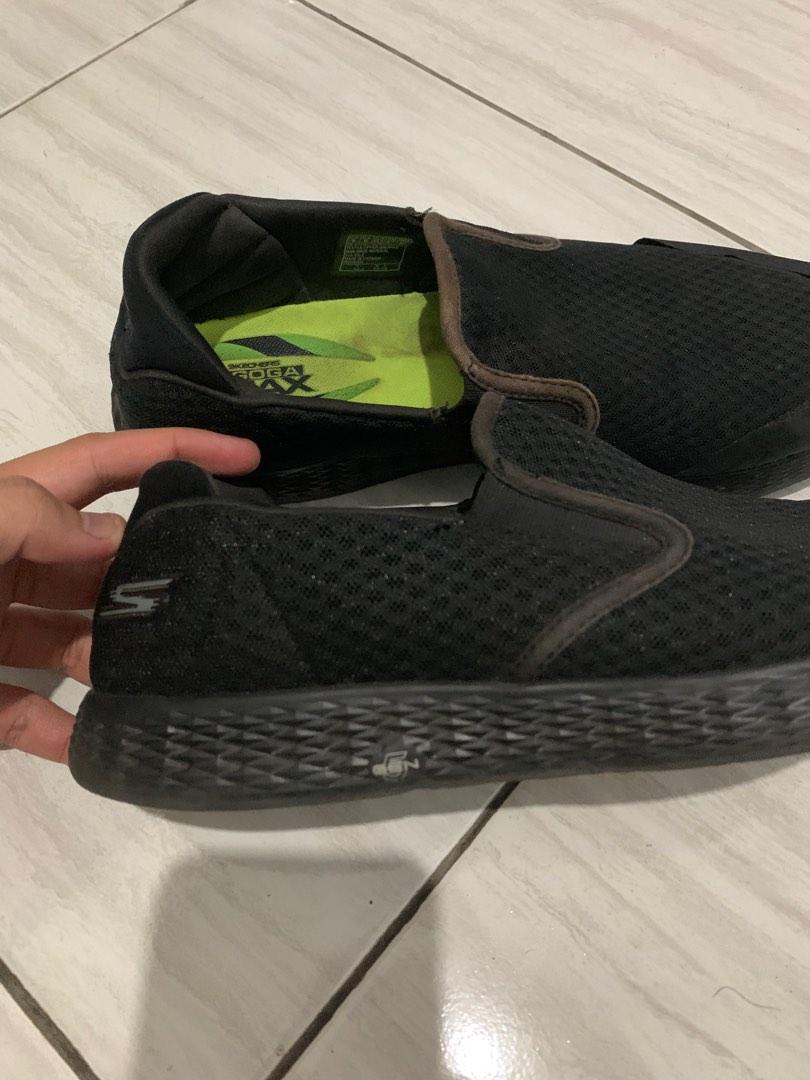 Skechers goga max size 42.5 Fesyen Pria Sepatu Sneakers di