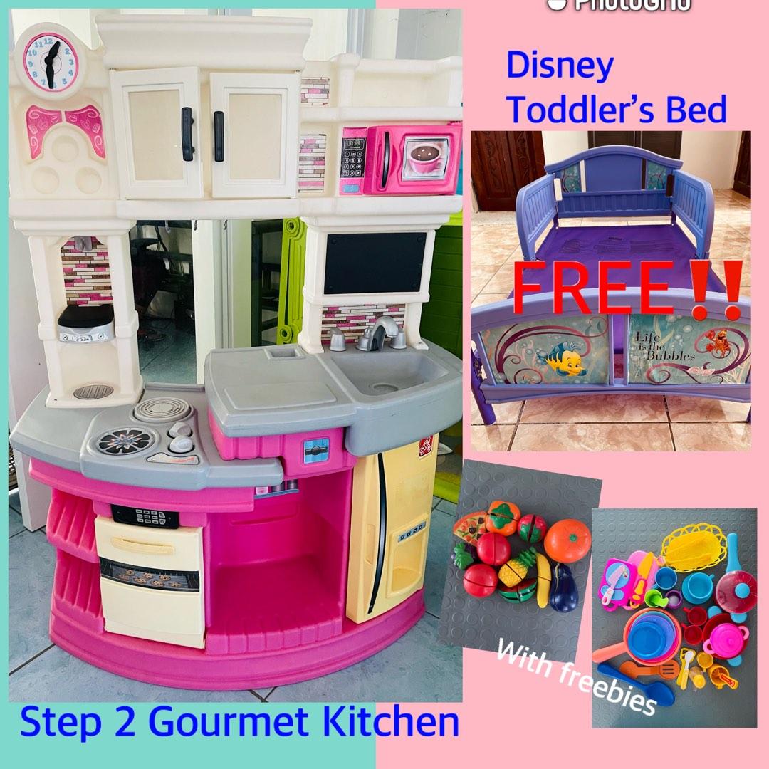 Step 2 Gourmet Kitchen, Hobbies & Toys, Toys & Games on Carousell