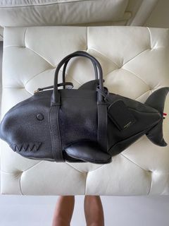 Thom browne shark bag store