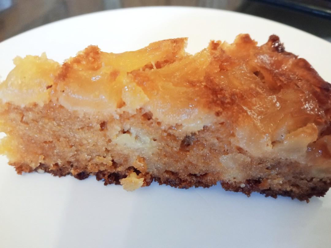 Toffee apple cake, Food & Drinks, Homemade Bakes on Carousell