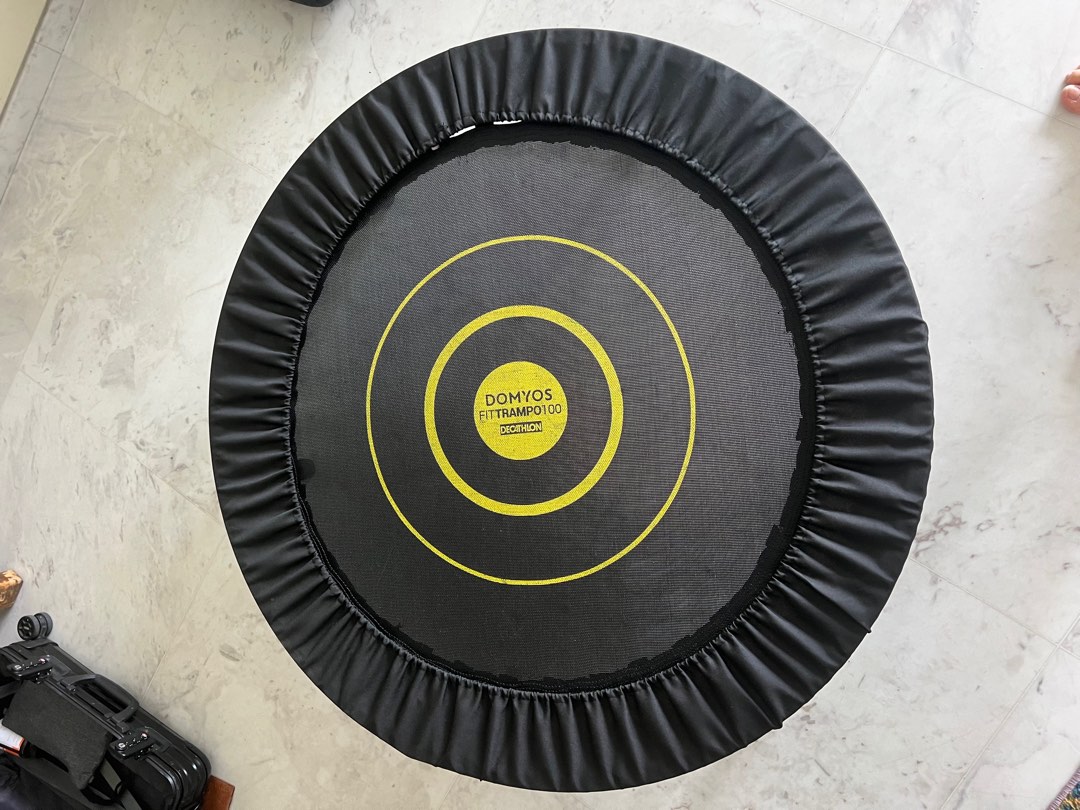 Trampoline, Sports Equipment, Exercise & Fitness, Toning & Stretching