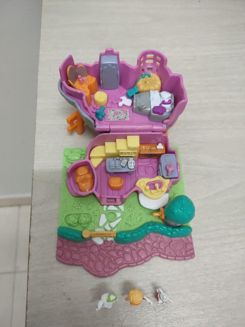 Polly pocket rabbit shop
