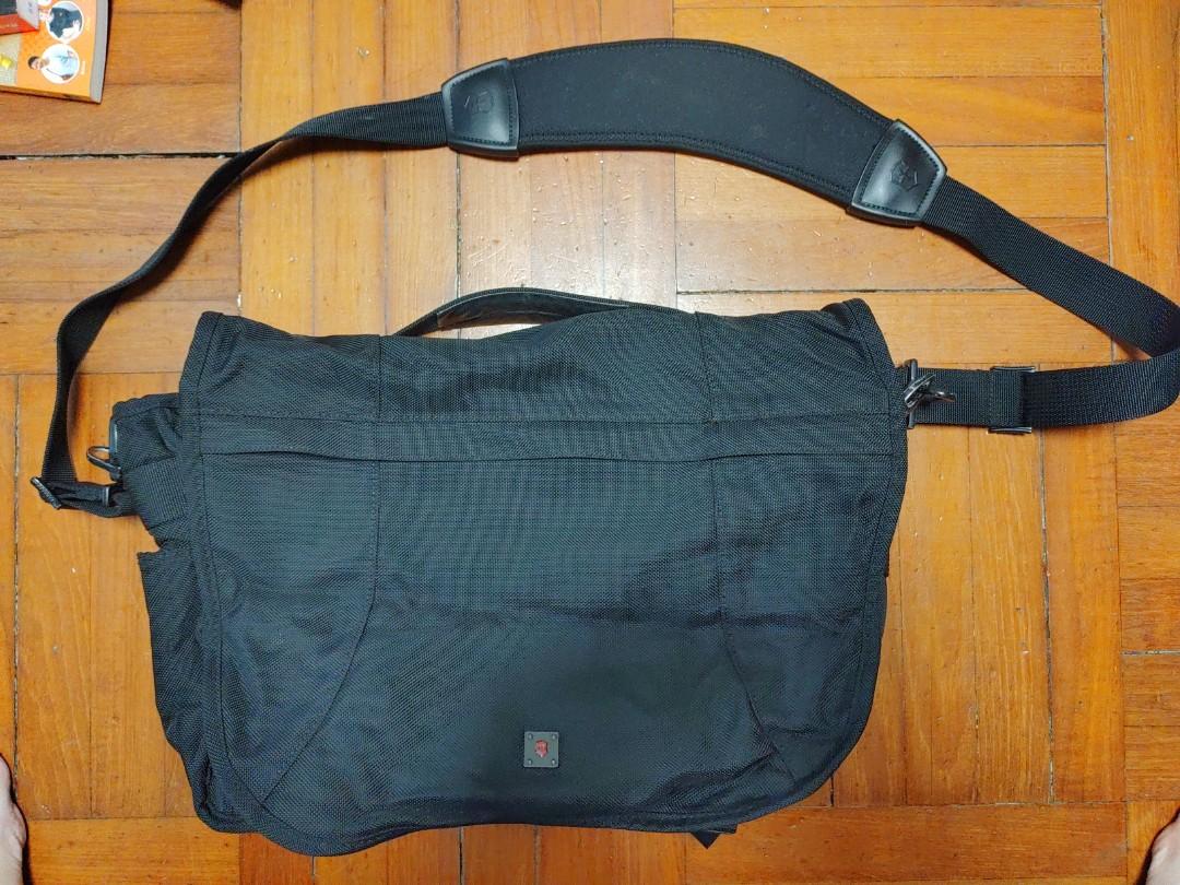 Victorinox swiss best sale tracker