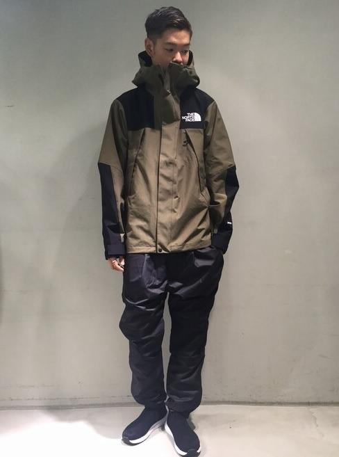 日本限定GORETEX The North Face Mountain Jacket NP61800 (BC色) S碼