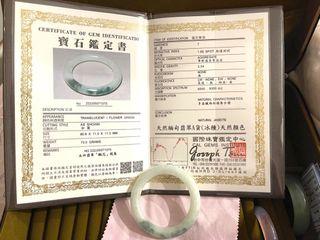 天然A貨緬甸翡翠 超級美美的果綠色