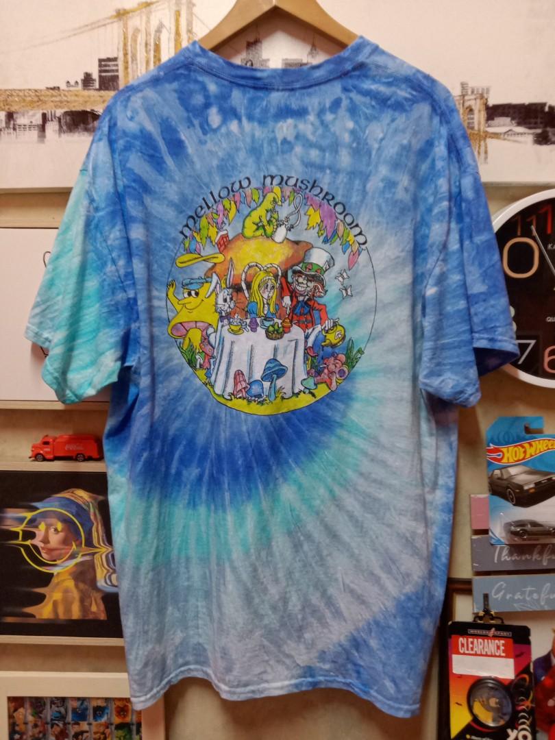 Alice in wonderland by mellow mushroom tie-dye tee, Men's Fashion, Tops