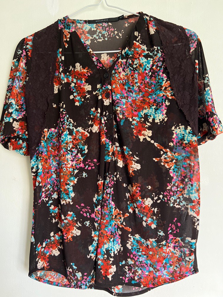 Apple & Eve blouse, Women's Fashion, Tops, Blouses on Carousell
