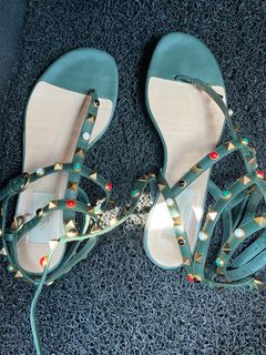 (Category: ) located in . Submitted by mydeclutteringsale (Listing ID 1191365904, Image 1). Description: .
