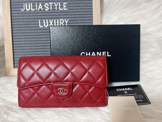(Category: ) located in . Submitted by juliastyle_luxury (Listing ID 1191323972, Image 1). Description: .