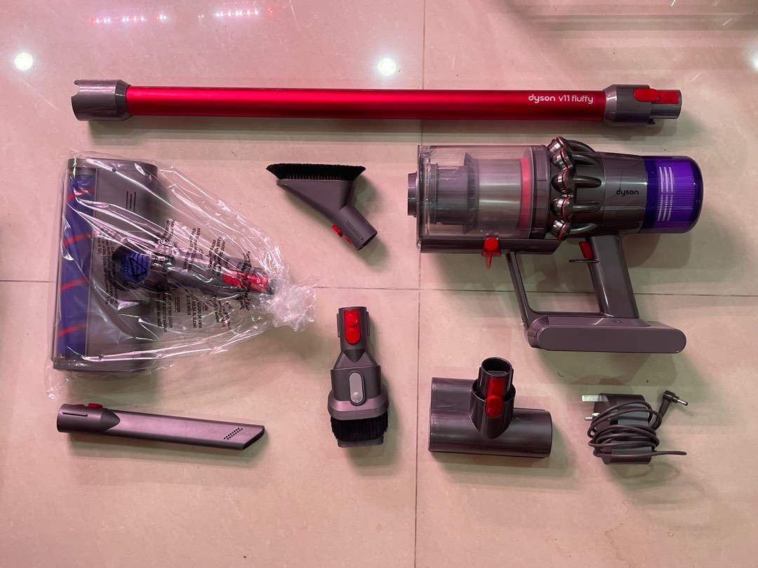 Dyson V11 Fluffy with new battery!, TV & Home Appliances, Vacuum