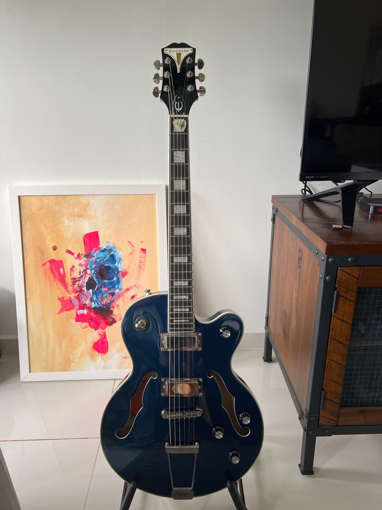 Epiphone Uptown Kat semi hollow electric guitar, Hobbies & Toys, Music