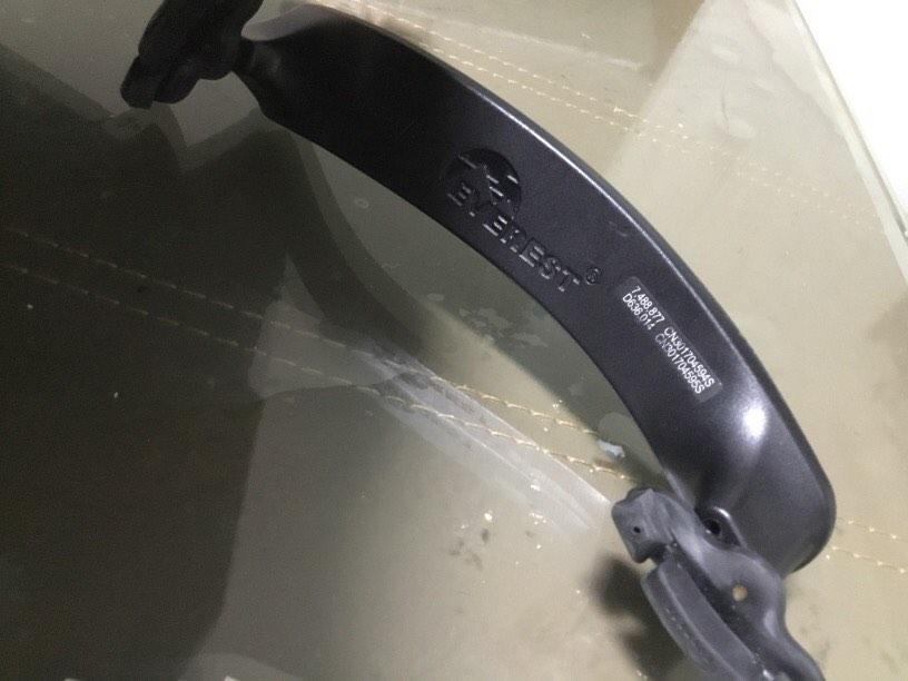 Everest violin shoulder rest 3/4 to 1/2, Hobbies & Toys, Music & Media