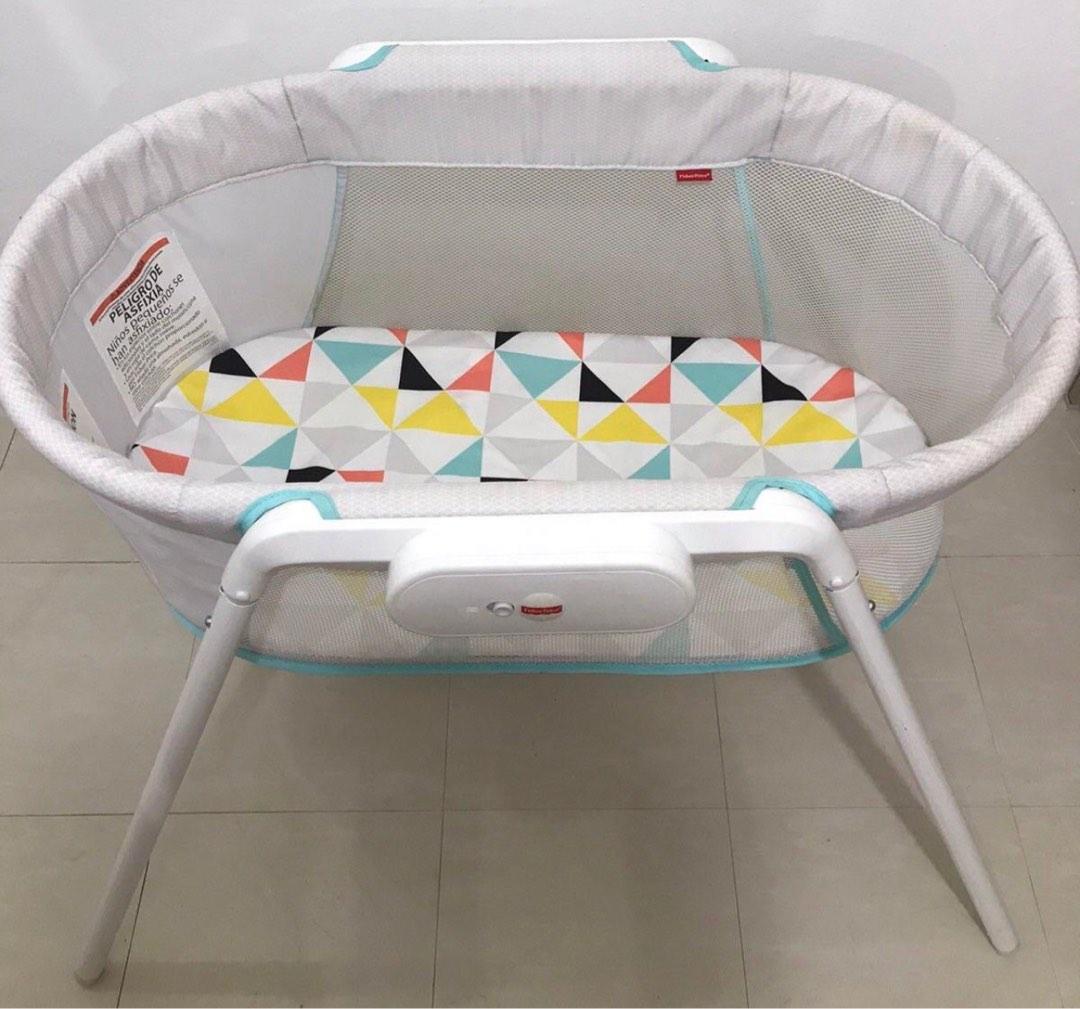 Fisher price portable crib, Babies & Kids, Baby Nursery & Kids