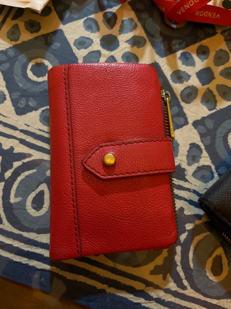 Fossil wallet, Women's Fashion, Bags & Wallets, Wallets & Card Holders
