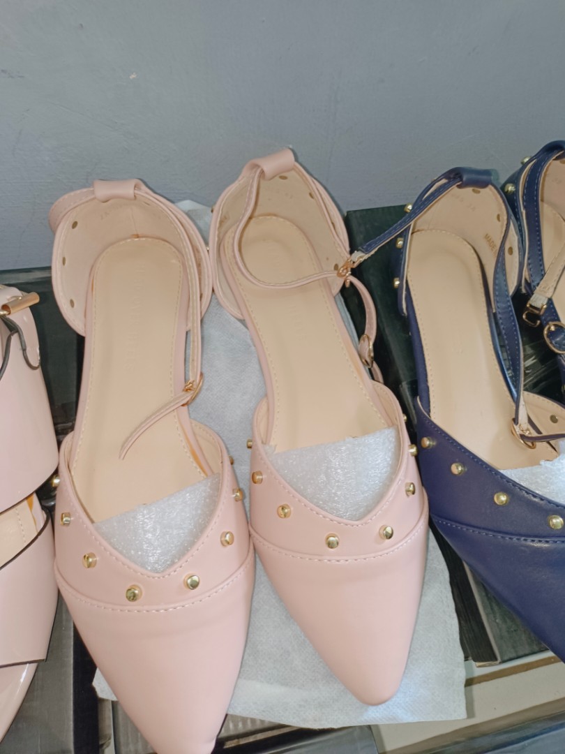 Head over heels sepatu store