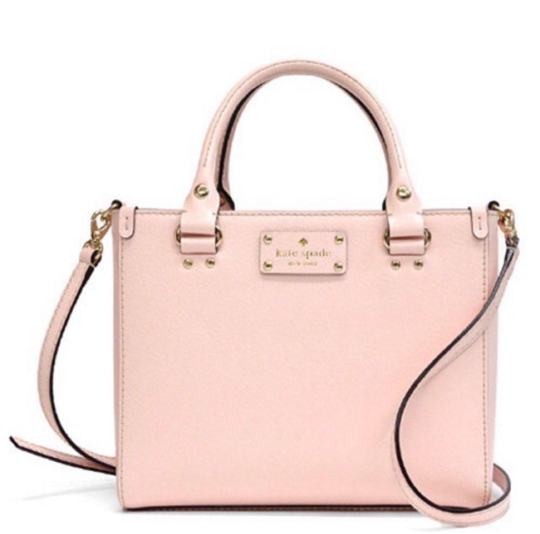 Kate Spade Wellesley Small Quinn Bag (Category: Luxury Bags & Wallets) located in Lucena. Submitted by fashioncult.ph (Listing ID 1191319704, Image 1). Description: Kate Spade Wellesley Small Quinn Bag 👉🏻💯authentic 👉🏻with strap & dustbag (2way bag) 👉🏻off white color( aesthetically clean looking ootds 💕) 👉🏻rare find piece 🫶🏻 👉🏻RFS: decluttering too much bags 👉🏻low ballers will automatically blocked 👉🏻very spacious & roomy bag 👉�
