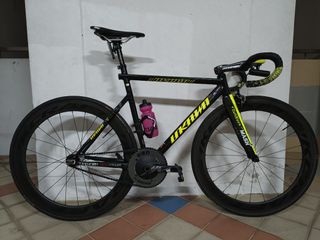 (Category: ) located in . Submitted by teamfixitysg (Listing ID 1191294319, Image 1). Description: .