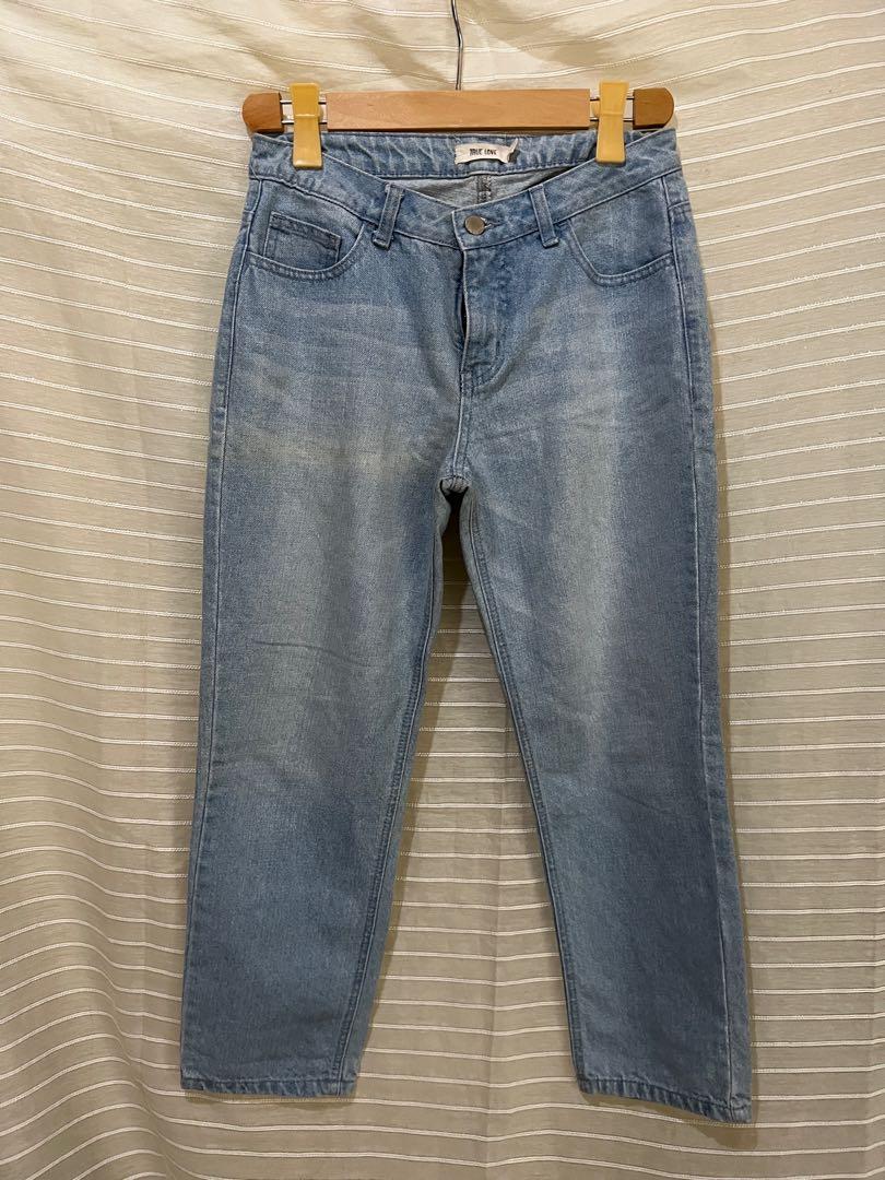 Light blue Mom Jeans, Women's Fashion, Bottoms, Jeans on Carousell