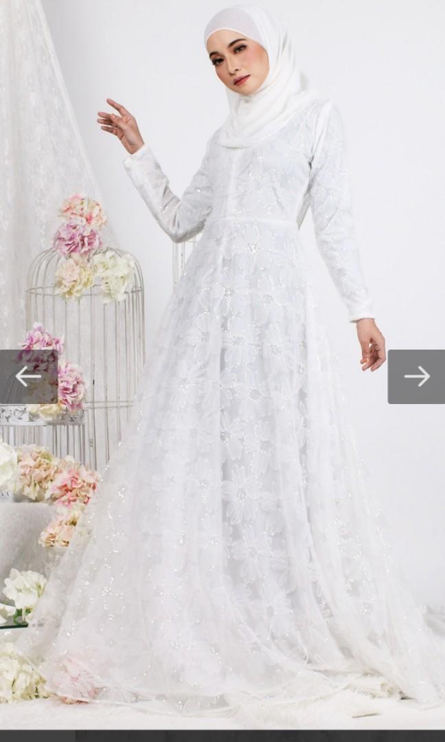 RENT Long dress Azzka princess white, Women's Fashion, Dresses & Sets ...