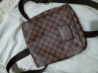 Louis Vuitton Mahina Onatah GM Aubergine Leather Hobo Bag