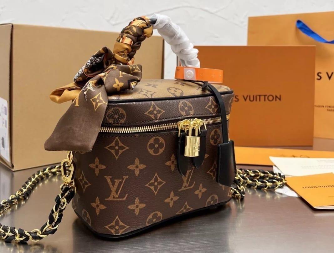 Lv body bag price clearance
