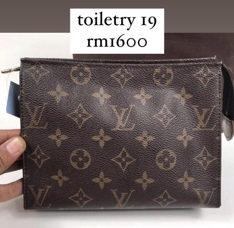 Authentic LV Toiletry Pouch 19, Luxury, Bags & Wallets on Carousell